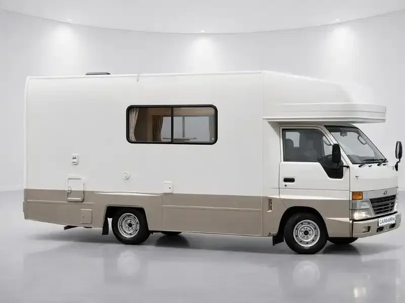 1996 Toyota Hiace LY111 in White — exterior view 6 1996 Toyota Hiace LY111 in White — exterior view 6