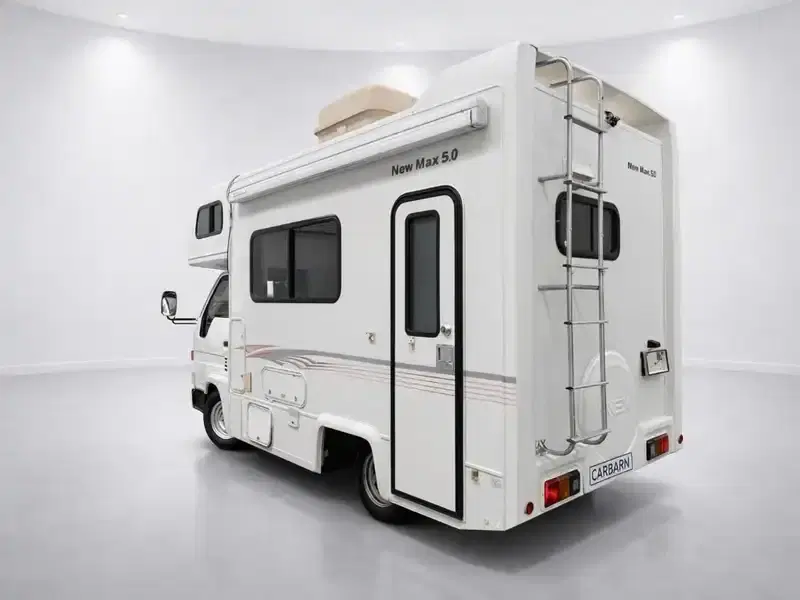 1999 Toyota CAMROAD LY111 in White — exterior view 4 1999 Toyota CAMROAD LY111 in White — exterior view 4