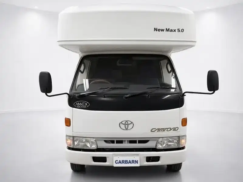 1999 Toyota CAMROAD LY111 in White — exterior view 7 1999 Toyota CAMROAD LY111 in White — exterior view 7