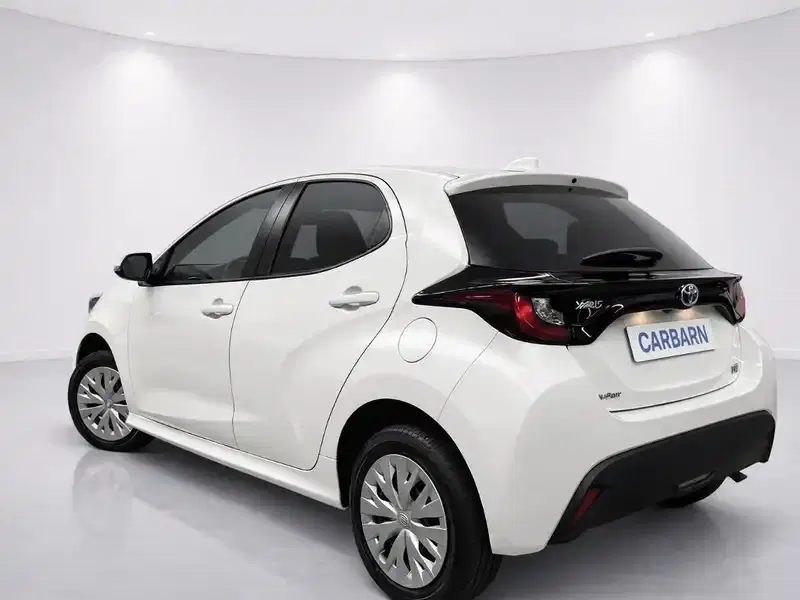 2022 Toyota YARIS MXPH15 in White — exterior view 4 2022 Toyota YARIS MXPH15 in White — exterior view 4