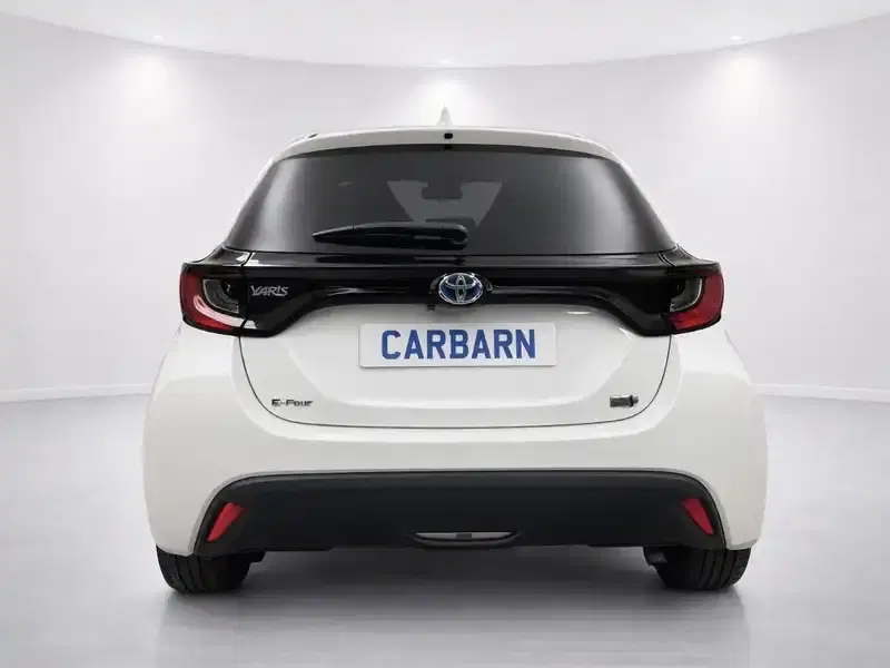 2022 Toyota YARIS MXPH15 in White — exterior view 5 2022 Toyota YARIS MXPH15 in White — exterior view 5