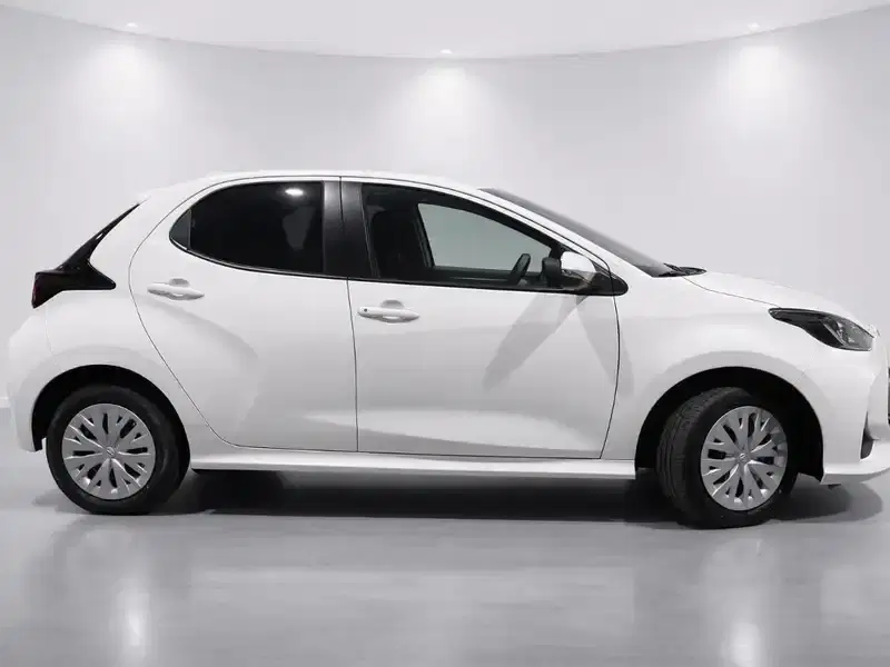 2023 Toyota YARIS MXPH15 in White — exterior view 7 2023 Toyota YARIS MXPH15 in White — exterior view 7