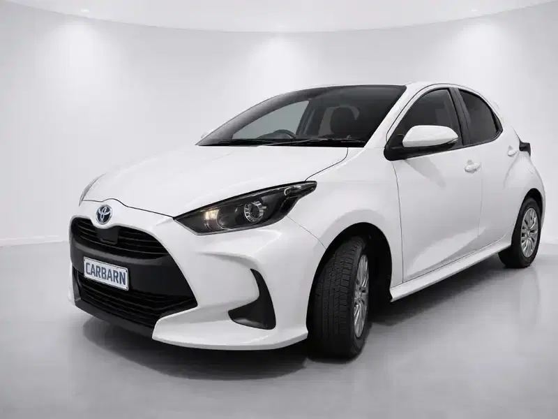 2022 Toyota YARIS MXPH15 in White — exterior view 2 2022 Toyota YARIS MXPH15 in White — exterior view 2