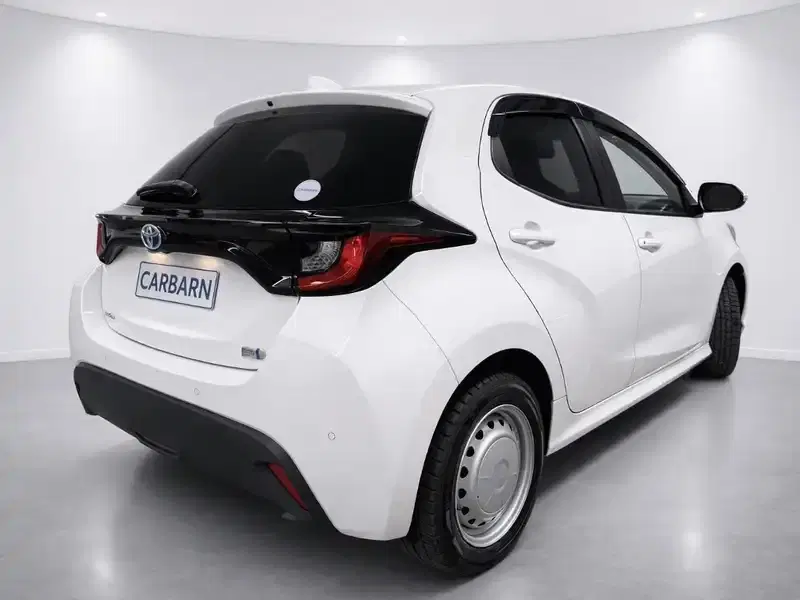 2023 Toyota YARIS MXPH15 in White — exterior view 6 2023 Toyota YARIS MXPH15 in White — exterior view 6