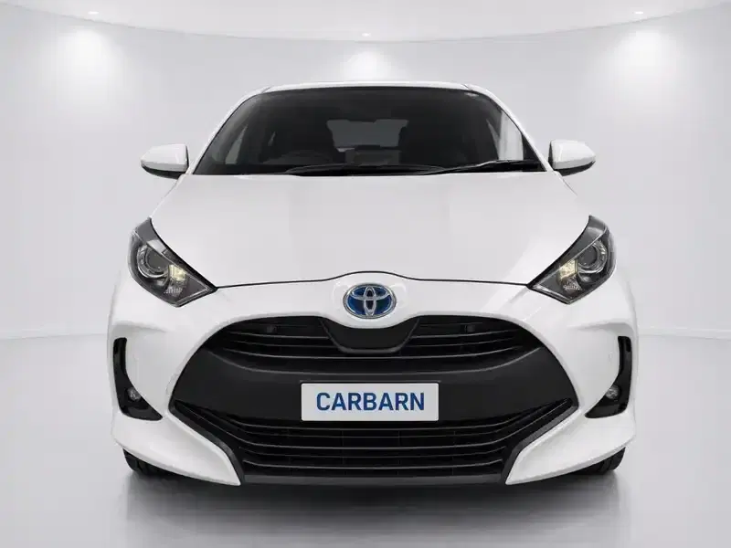 2023 Toyota YARIS MXPH15 in White — exterior view 8 2023 Toyota YARIS MXPH15 in White — exterior view 8