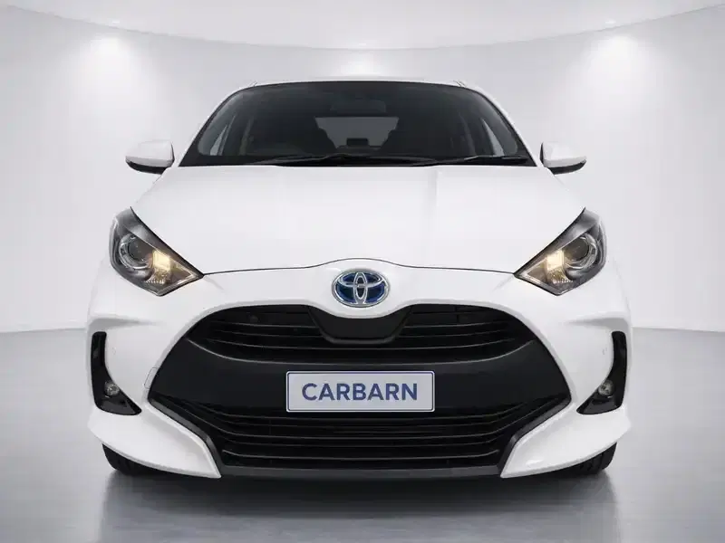 2023 Toyota YARIS MXPH15 in White — exterior view 8 2023 Toyota YARIS MXPH15 in White — exterior view 8