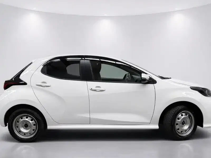 2024 Toyota YARIS MXPH17 in White — exterior view 7 2024 Toyota YARIS MXPH17 in White — exterior view 7