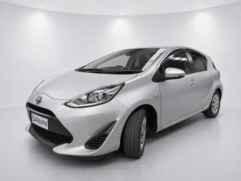 2017 Toyota aqua NHP10 in Silver — exterior view 2 2017 Toyota aqua NHP10 in Silver — exterior view 2