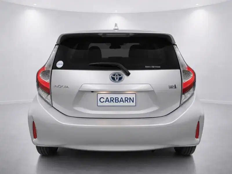 2017 Toyota aqua NHP10 in Silver — exterior view 5 2017 Toyota aqua NHP10 in Silver — exterior view 5