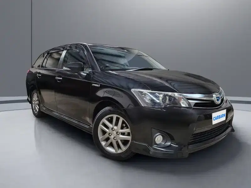 2014 Toyota Corolla Fielder NKE165G in Black — exterior view 1 2014 Toyota Corolla Fielder NKE165G in Black — exterior view 1