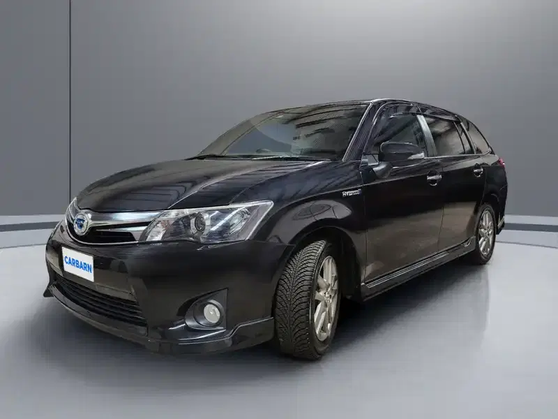 2014 Toyota Corolla Fielder NKE165G in Black — exterior view 2 2014 Toyota Corolla Fielder NKE165G in Black — exterior view 2
