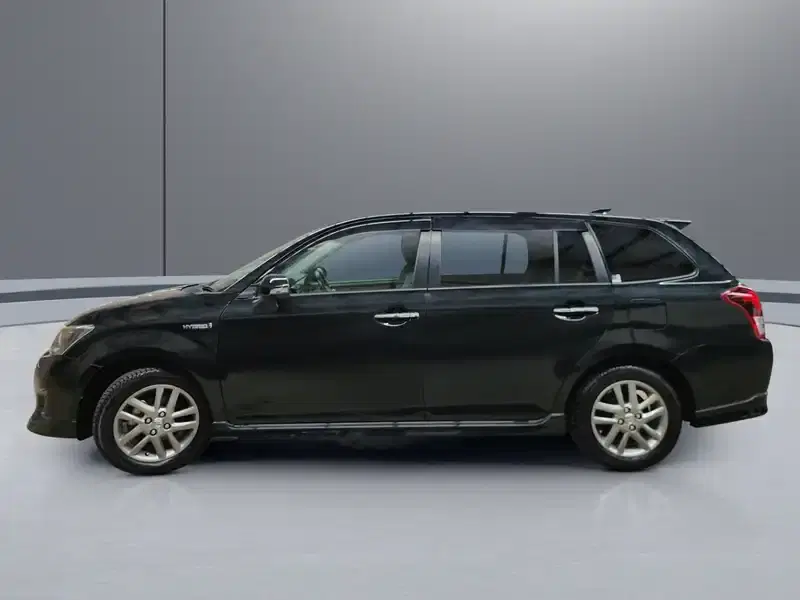 2014 Toyota Corolla Fielder NKE165G in Black — exterior view 3 2014 Toyota Corolla Fielder NKE165G in Black — exterior view 3
