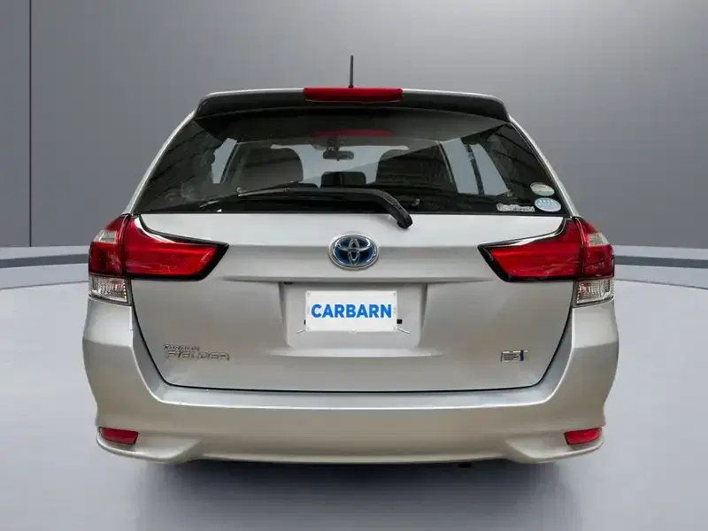 2019 Toyota Corolla Fielder NKE165G in Silver — exterior view 5 2019 Toyota Corolla Fielder NKE165G in Silver — exterior view 5