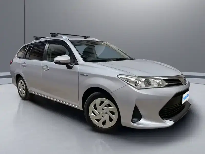 2019 Toyota Corolla Fielder NKE165G in Silver — exterior view 1 2019 Toyota Corolla Fielder NKE165G in Silver — exterior view 1