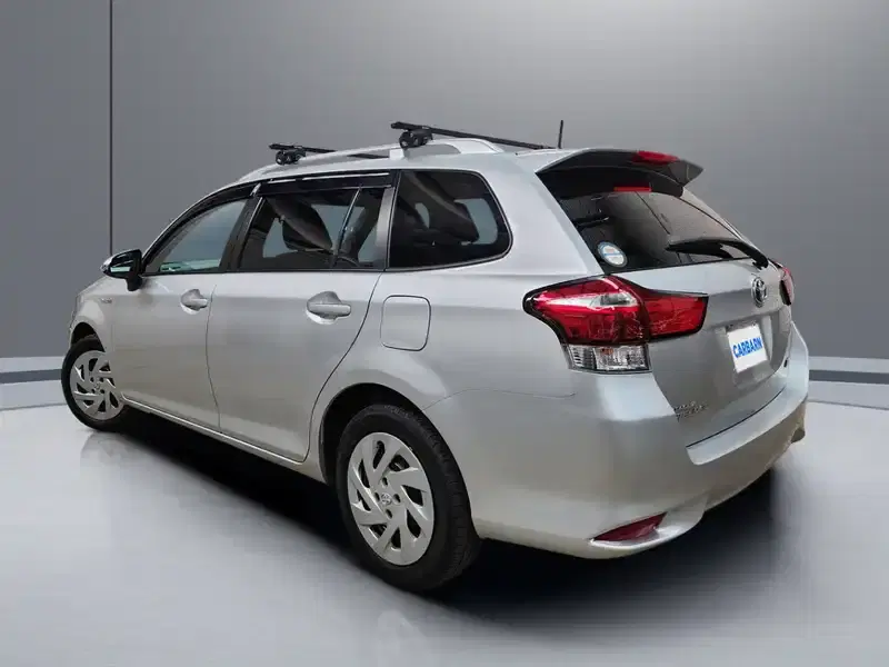 2019 Toyota Corolla Fielder NKE165G in Silver — exterior view 4 2019 Toyota Corolla Fielder NKE165G in Silver — exterior view 4