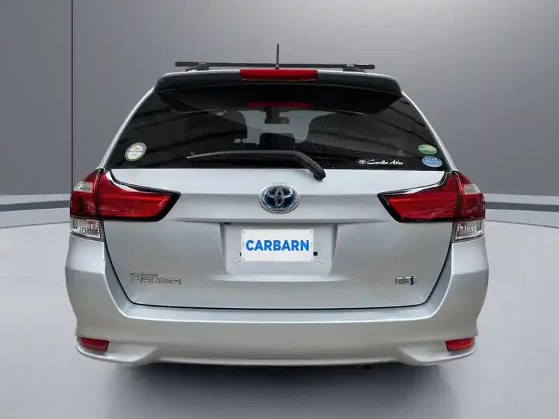 2019 Toyota Corolla Fielder NKE165G in Silver — exterior view 5 2019 Toyota Corolla Fielder NKE165G in Silver — exterior view 5