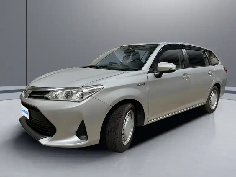 2019 Toyota Corolla Fielder NKE165G in Silver — exterior view 2 2019 Toyota Corolla Fielder NKE165G in Silver — exterior view 2