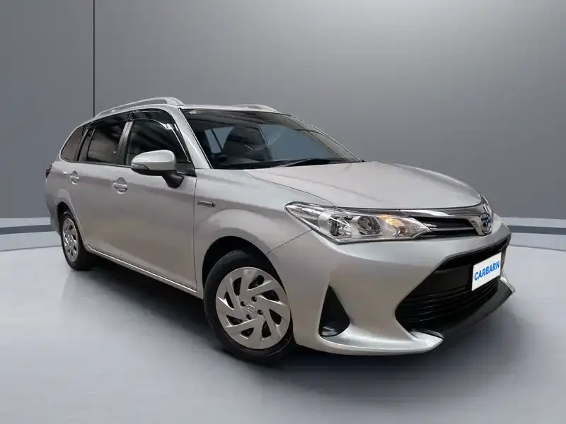 2019 Toyota Corolla Fielder NKE165G in Silver — exterior view 1 2019 Toyota Corolla Fielder NKE165G in Silver — exterior view 1