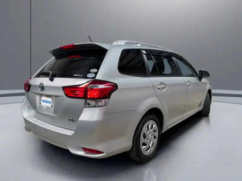 2019 Toyota Corolla Fielder NKE165G in Silver — exterior view 6 2019 Toyota Corolla Fielder NKE165G in Silver — exterior view 6