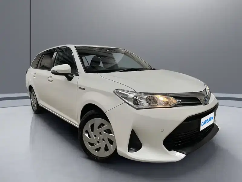 2019 Toyota Corolla Fielder NKE165G in White — exterior view 1 2019 Toyota Corolla Fielder NKE165G in White — exterior view 1