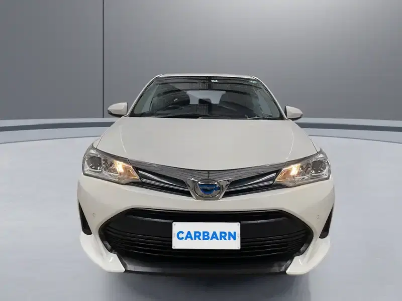 2019 Toyota Corolla Fielder NKE165G in White — exterior view 8 2019 Toyota Corolla Fielder NKE165G in White — exterior view 8