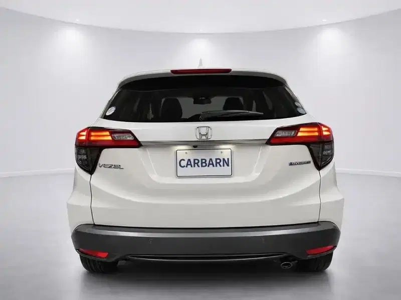 2019 Honda Vezel RU3 in Pearl — exterior view 5 2019 Honda Vezel RU3 in Pearl — exterior view 5