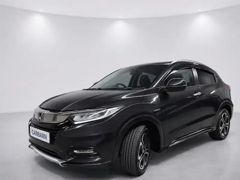 2020 Honda Vezel RU3 in Black — exterior view 2 2020 Honda Vezel RU3 in Black — exterior view 2