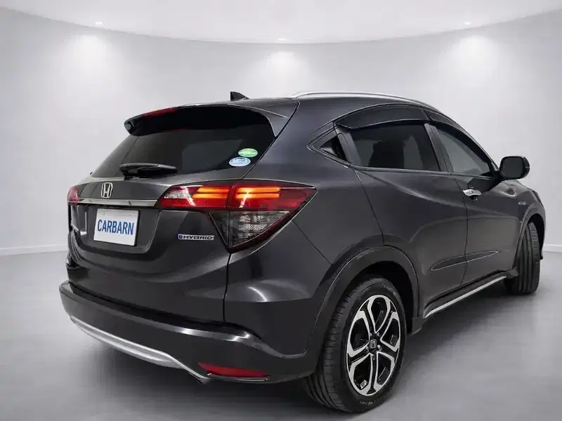 2020 Honda Vezel RU3 in Black — exterior view 6 2020 Honda Vezel RU3 in Black — exterior view 6