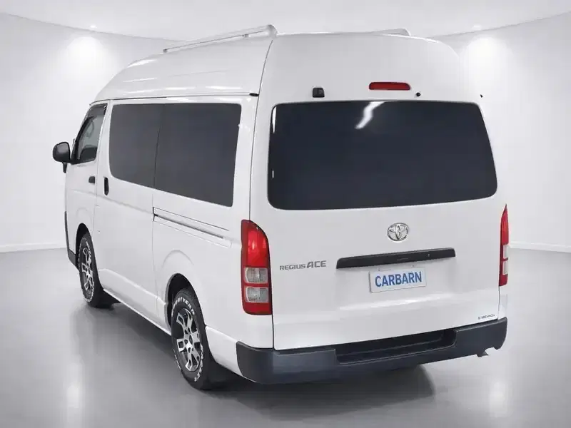 2014 Toyota Hiace TRH200K in White — exterior view 3 2014 Toyota Hiace TRH200K in White — exterior view 3