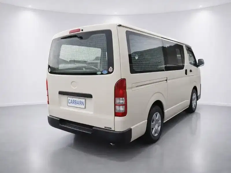 2018 Toyota Hiace TRH200V in White — exterior view 2 2018 Toyota Hiace TRH200V in White — exterior view 2