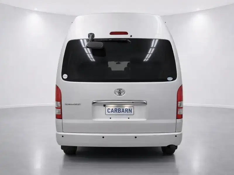 2007 Toyota Hiace TRH221K in Silver — exterior view 5 2007 Toyota Hiace TRH221K in Silver — exterior view 5