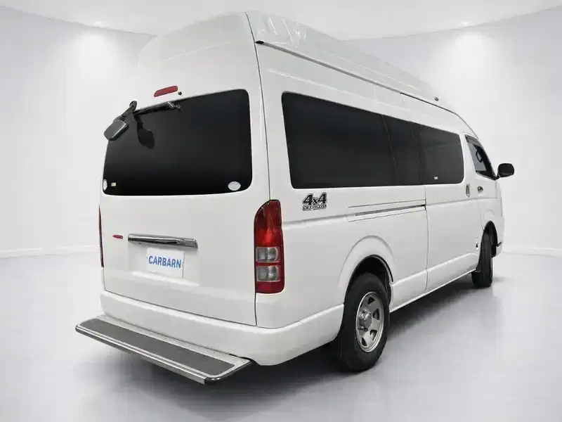2008 Toyota Hiace TRH226S in White — exterior view 6 2008 Toyota Hiace TRH226S in White — exterior view 6
