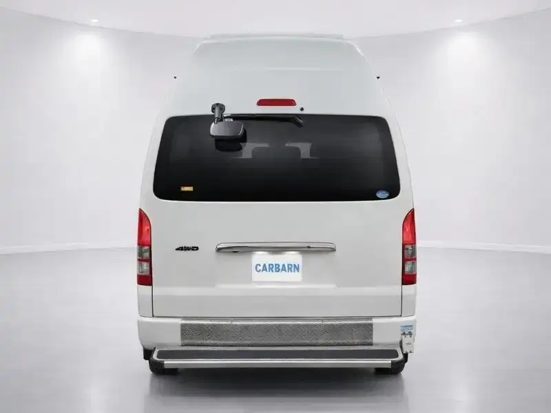 2013 Toyota Hiace TRH226S in White — exterior view 5 2013 Toyota Hiace TRH226S in White — exterior view 5