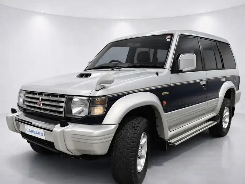 1994 Mitsubishi Pajero V46 in Silver — exterior view 2 1994 Mitsubishi Pajero V46 in Silver — exterior view 2