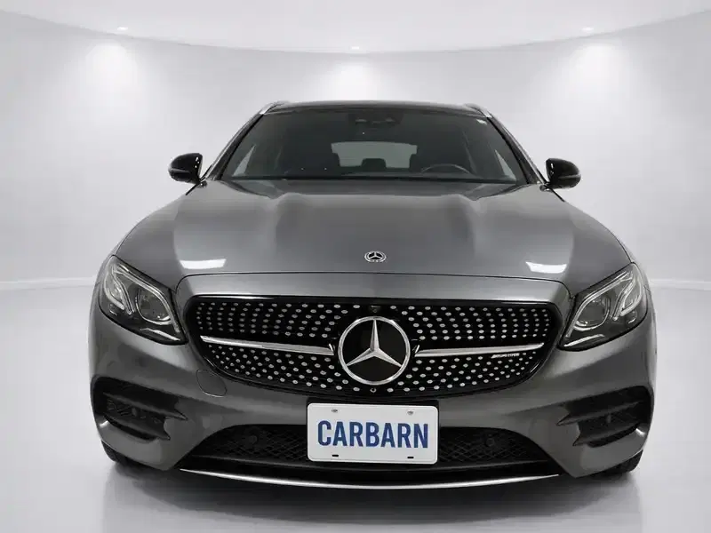 2017 Mercedes-benz E-Class W213 in Grey — exterior view 7 2017 Mercedes-benz E-Class W213 in Grey — exterior view 7