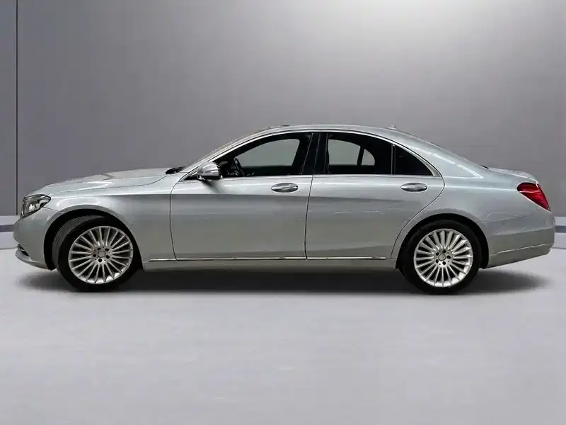 2014 Mercedes-benz S-Class W222 in Silver — exterior view 3 2014 Mercedes-benz S-Class W222 in Silver — exterior view 3