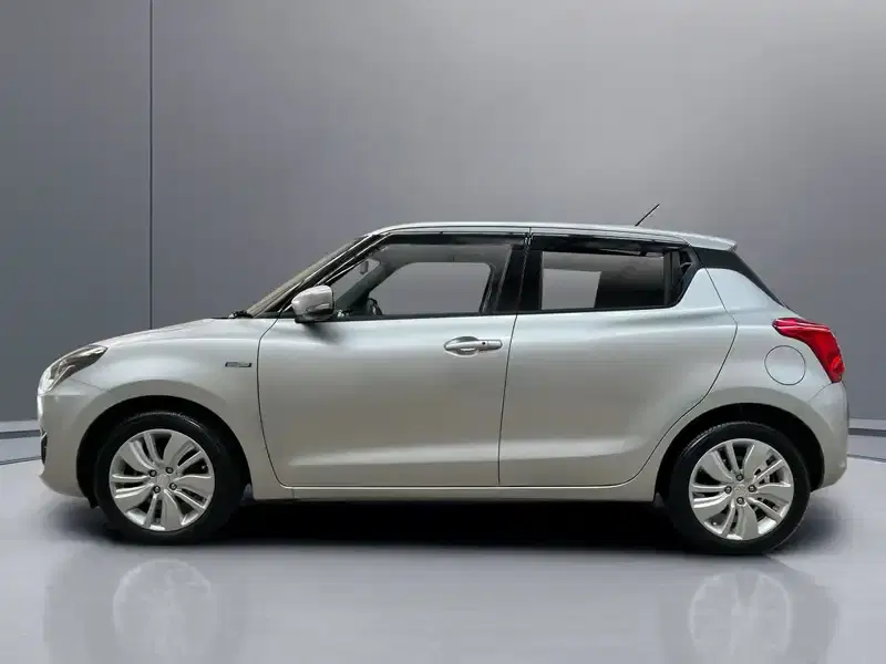 2017 Suzuki Swift ZC53S in Silver — exterior view 3 2017 Suzuki Swift ZC53S in Silver — exterior view 3