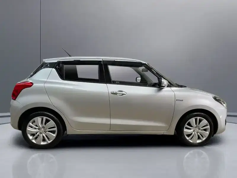 2017 Suzuki Swift ZC53S in Silver — exterior view 6 2017 Suzuki Swift ZC53S in Silver — exterior view 6