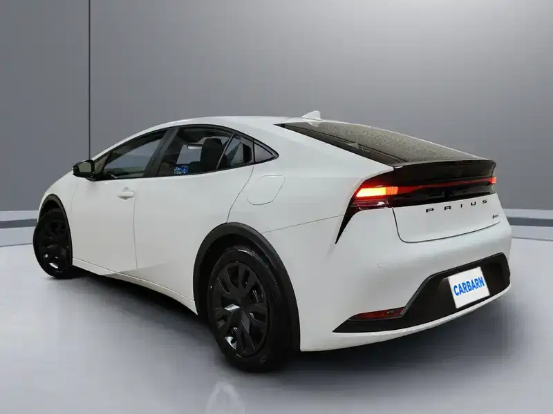 3 - TOYOTA Prius 3 - TOYOTA Prius