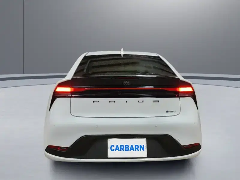 4 - TOYOTA Prius 4 - TOYOTA Prius