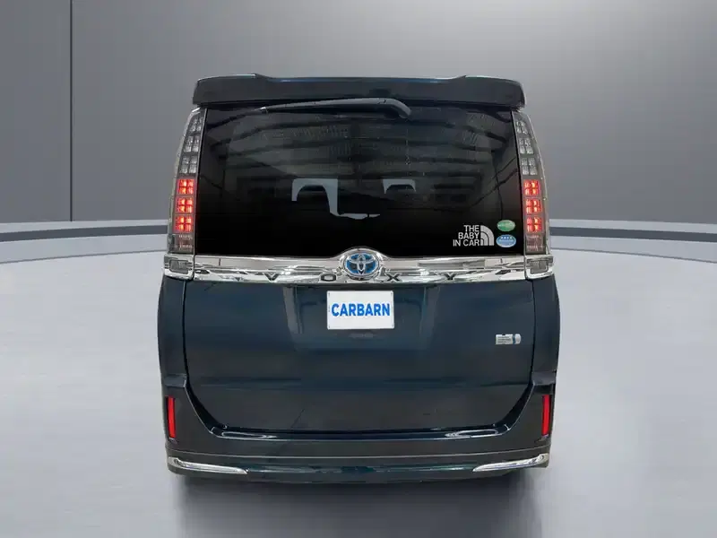2014 Toyota Voxy ZWR80G in Black — exterior view 5 2014 Toyota Voxy ZWR80G in Black — exterior view 5