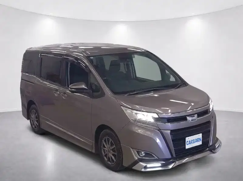 0 - TOYOTA Noah 0 - TOYOTA Noah