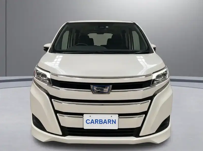 7 - TOYOTA Noah 7 - TOYOTA Noah