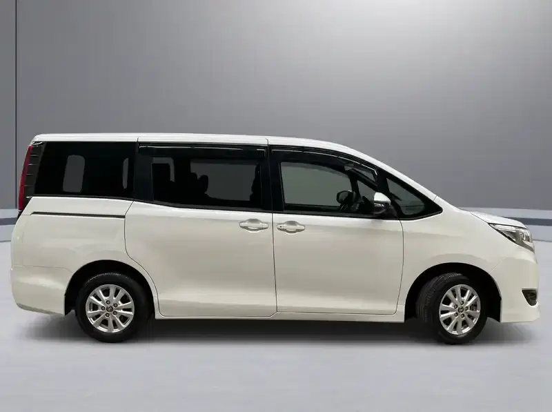 6 - TOYOTA Noah 6 - TOYOTA Noah