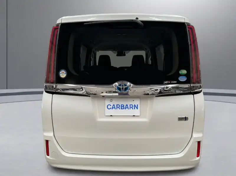 4 - TOYOTA Noah 4 - TOYOTA Noah