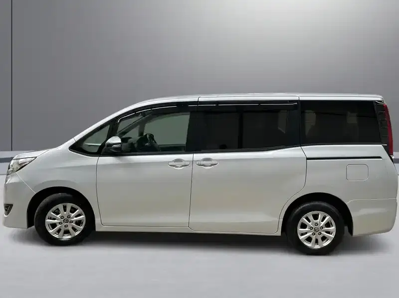 2 - TOYOTA Noah 2 - TOYOTA Noah