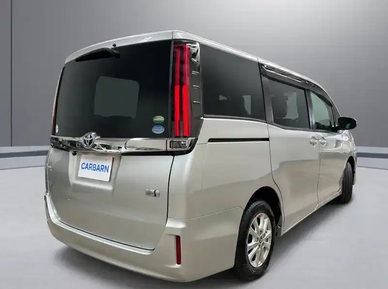 5 - TOYOTA Noah 5 - TOYOTA Noah