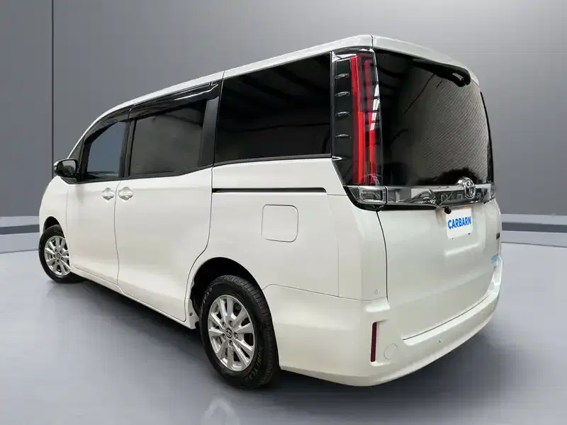 3 - TOYOTA Noah 3 - TOYOTA Noah