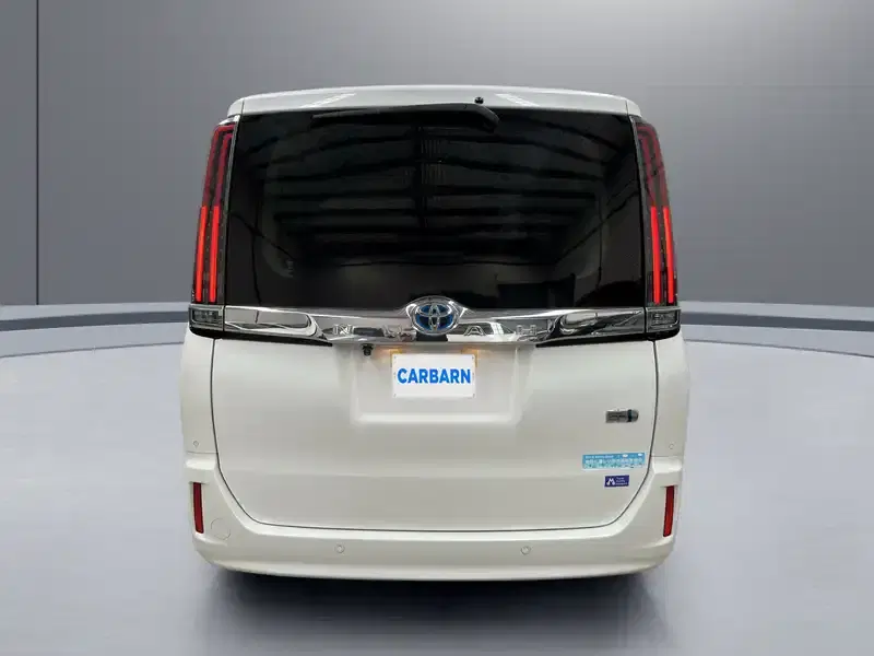 4 - TOYOTA Noah 4 - TOYOTA Noah