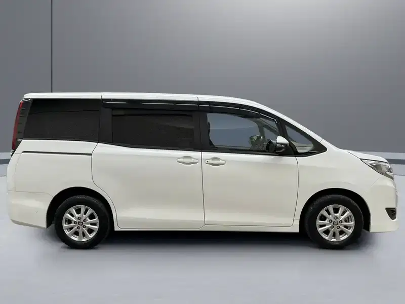 6 - TOYOTA Noah 6 - TOYOTA Noah